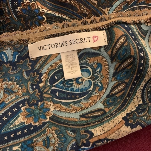 Victoria’s Secret Lingerie top - Picture 7 of 13